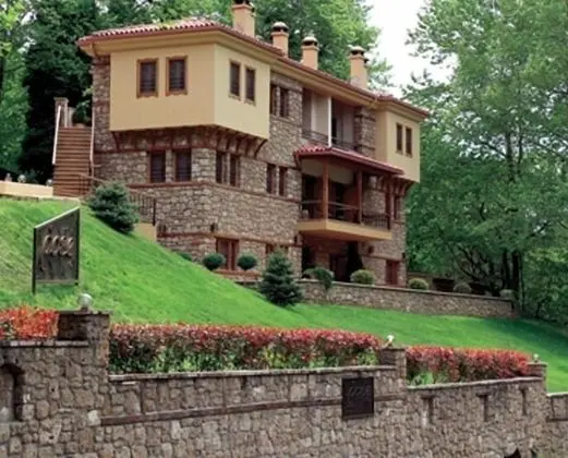 Roes Suites