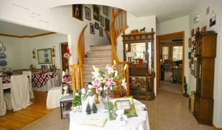 Rogers Inn The Pines - Lobi