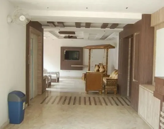 Hotel Rohini International - İç Mekan