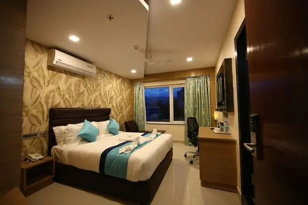 Rohini Jazz Hotel