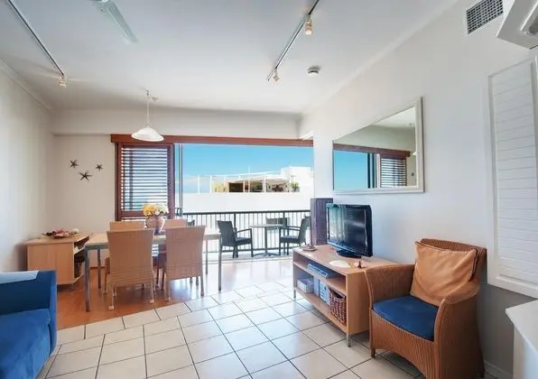 Rolling Surf Resort - Genel
