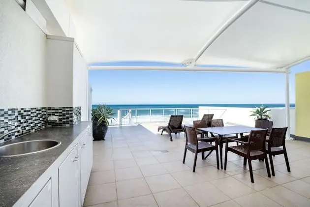 Rolling Surf Resort - Oda