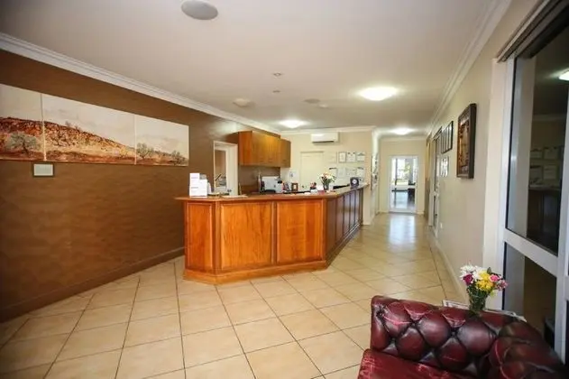 Roma Explorers Inn - Lobi