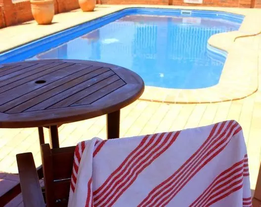 Roma Mid Town Motor Inn - Havuz