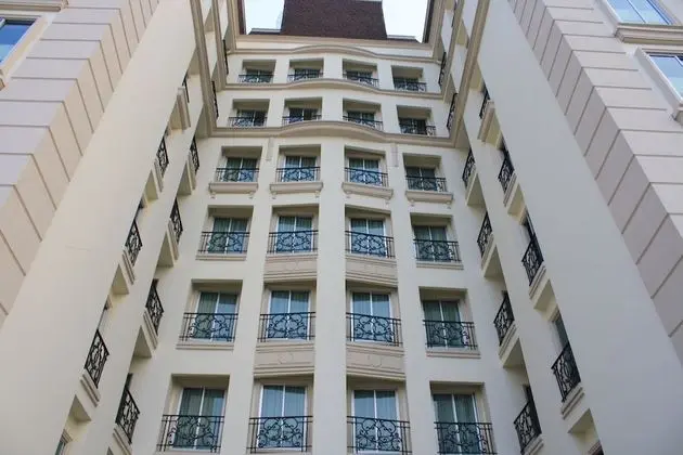 Romance Hotel Bangna - Dış Mekan