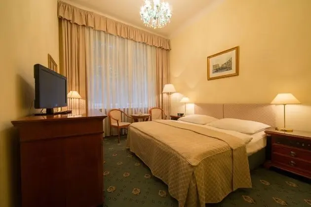 Hotel Romance - Oda