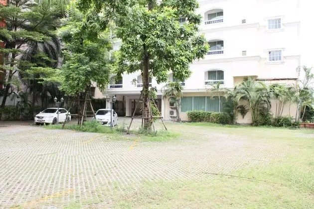 Romance Hotel Srinakarin - Dış Mekan