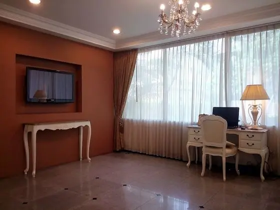 Romance Hotel Srinakarin - İç Mekan