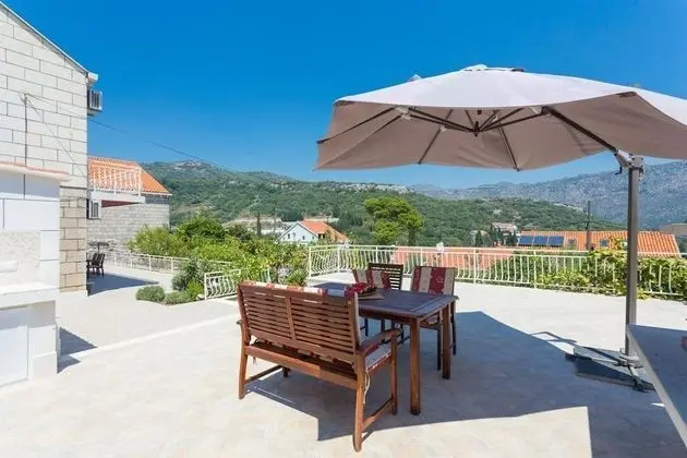 Romantic apartment for 2 with pool