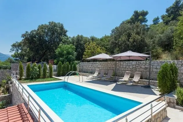 Romantic apartment for 2 with pool - Havuz