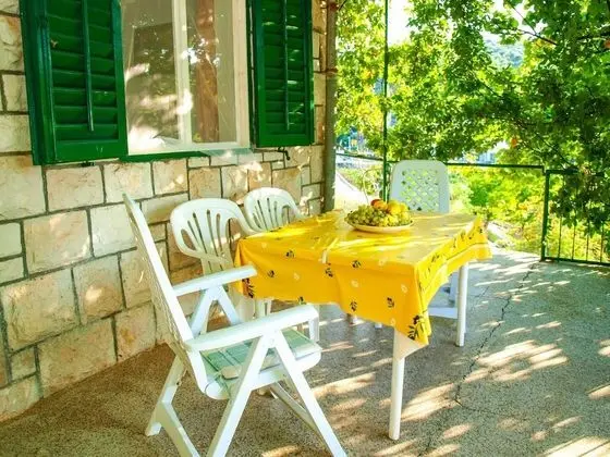 Romantic Apartment With big Garden and Grill