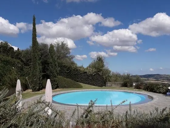 Romantic Apartment in Mombaroccio With Swimming Pool - Havuz