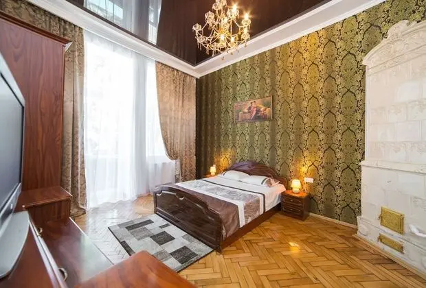 Romantic Apartment near Square Rynok