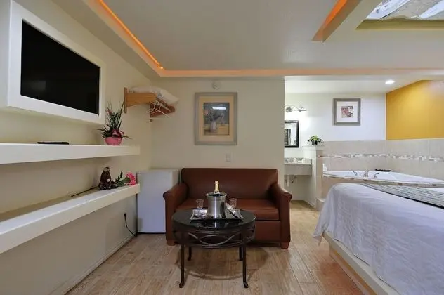 Romantic Inn & Suites - Oda Düzeni