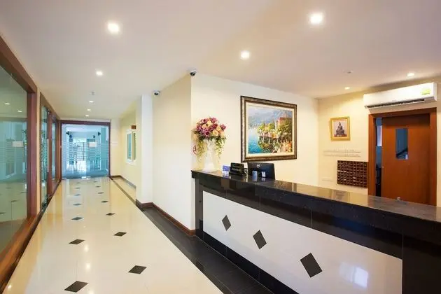 Romantic Hotel Khonkaen - Lobi