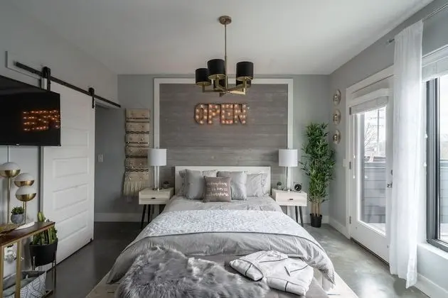 Romantic Studio Getaway with Rooftop Deck - Oda