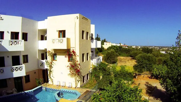 Romantica Hotel Apartments