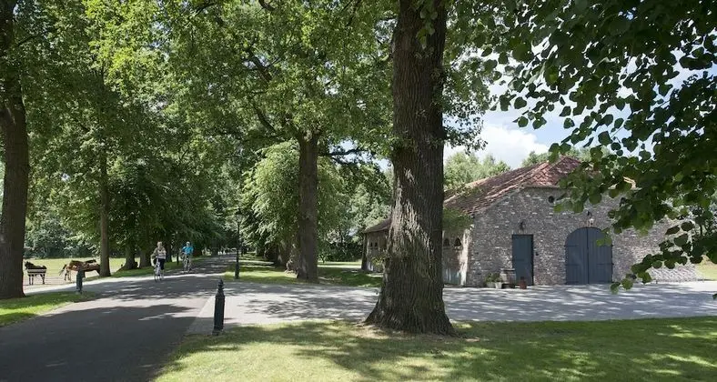 Romantik Hotel Kasteel Daelenbroeck - Dış Mekan