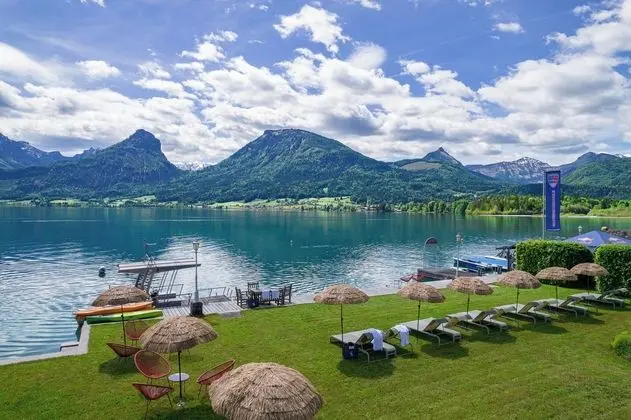 Romantik Residenz Ferienwohnungen Hotel Im Weissen Rössl - Plaj