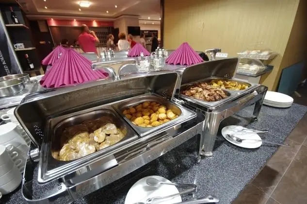 Romantika Panzió - Yerinde Yemek