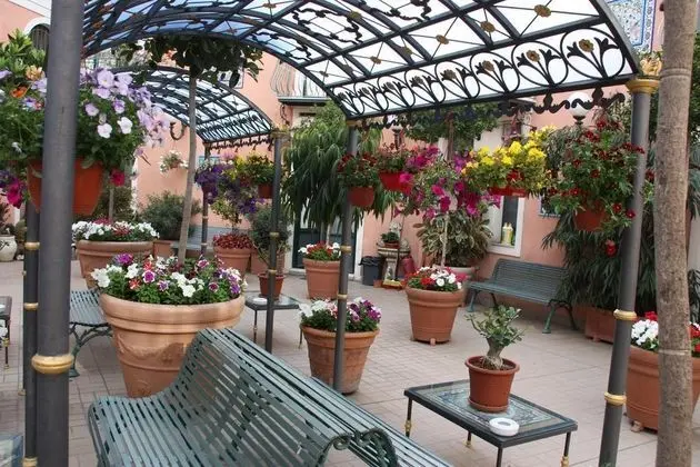Villa Romeo (Catania) - Genel