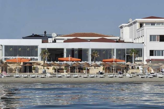 Ronax Hotel