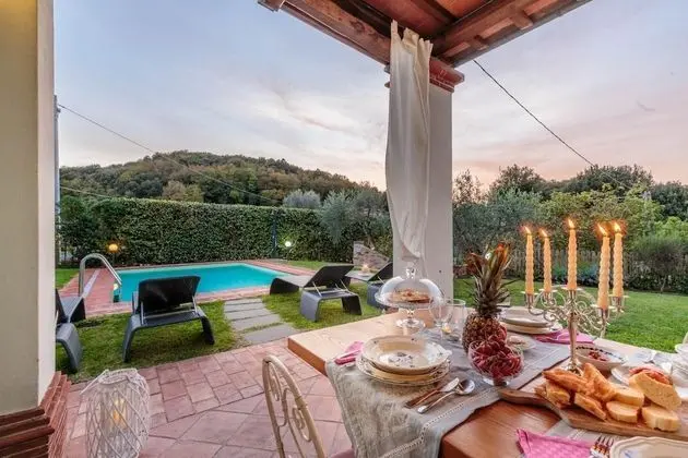 Rondini Farmhouse a Charming 2 Bedrooms Villa With Private Pool on the Hills Between Lucca and the Beach - Oda