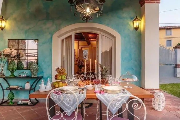Rondini Farmhouse a Charming 2 Bedrooms Villa With Private Pool on the Hills Between Lucca and the Beach - Oda