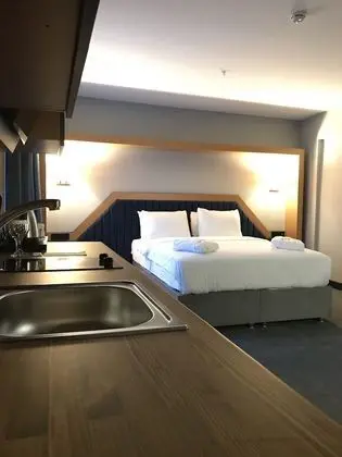 Roof 264 Hotel and Suites - Mutfak