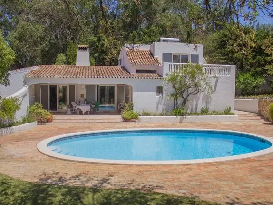 Roofed Villa in Albufeira With Private Swimming Pool - Dış Mekan