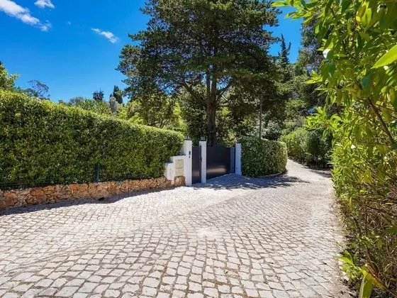 Roofed Villa in Albufeira With Private Swimming Pool - Lobi