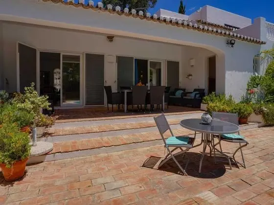 Roofed Villa in Albufeira With Private Swimming Pool - Öne Çıkan Resim