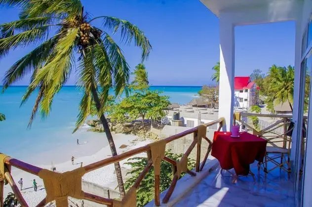 Room Hance Jabil at the Beach for 2-3 Guests