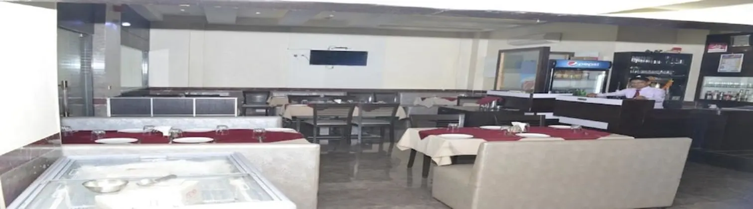 Room Maangta 108 - Thane West - Yerinde Yemek