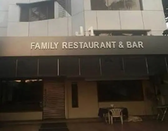 Room Maangta 130 - Thane West - Bar