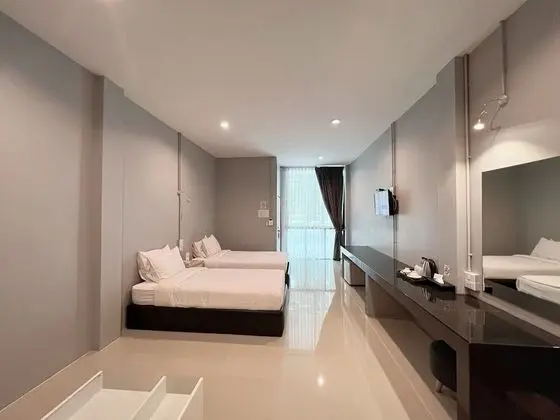 The Room at Maesai - Oda