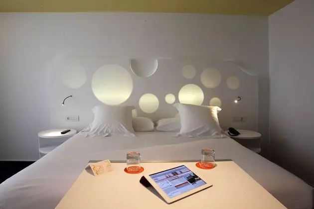 Room Mate Pau - Oda