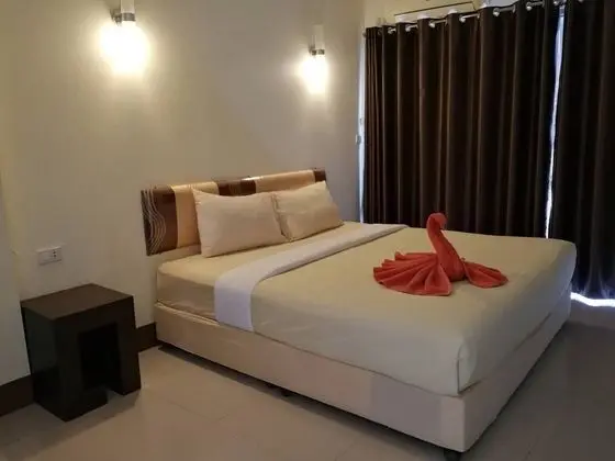 THE ROOM HOTEL