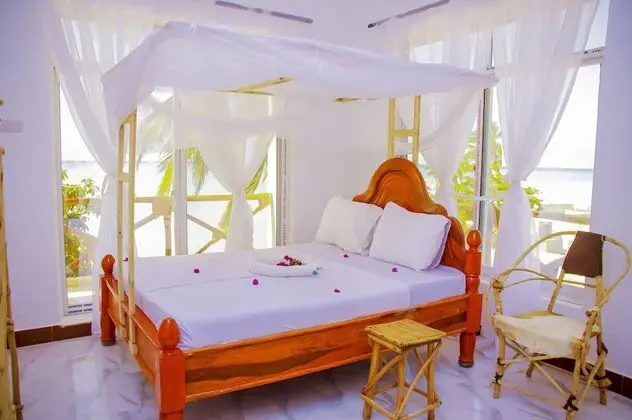 Room Nils at the Beach for 2-3 Guests, in Nungwi - Oda
