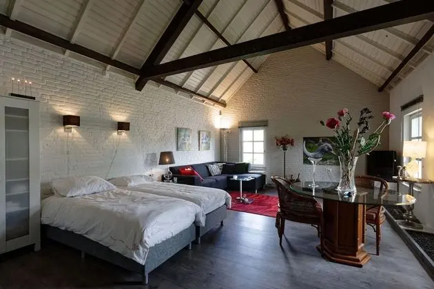 Room to Rent With own Entrance, Living Room and Bathroom - Öne Çıkan Resim