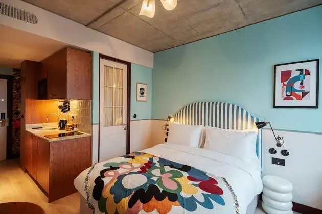 room2 Chiswick Hometel