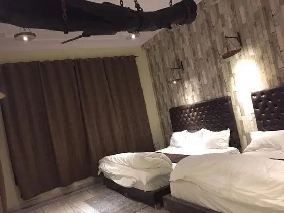 Rooming House - Öne Çıkan Resim
