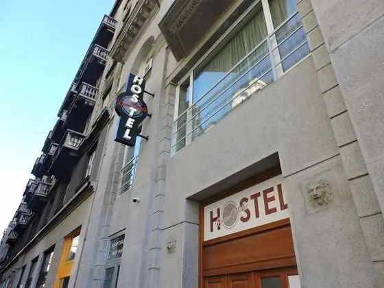 Roommates Hostel