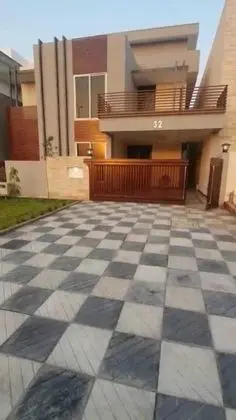 Roomph Transit Guest House