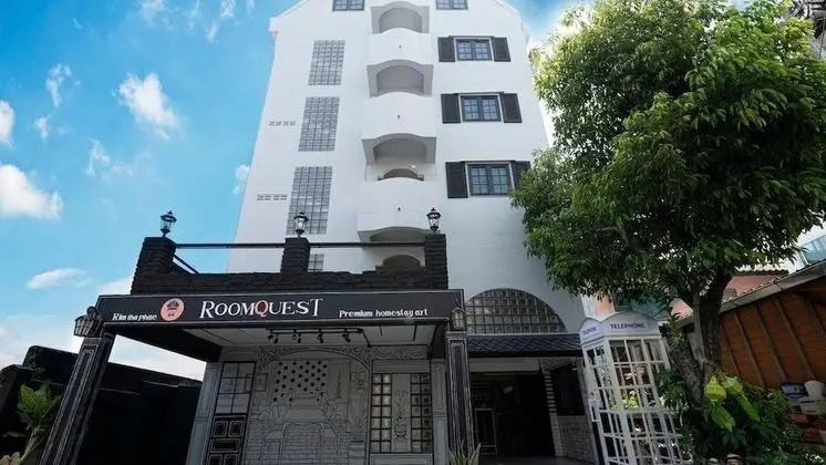 RoomQuest Rim Tha Phae
