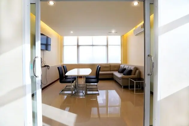 RoomQuest Suvarnabhumi Airport - Spa