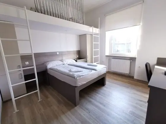 Rooms Ambrozic - Öne Çıkan Resim