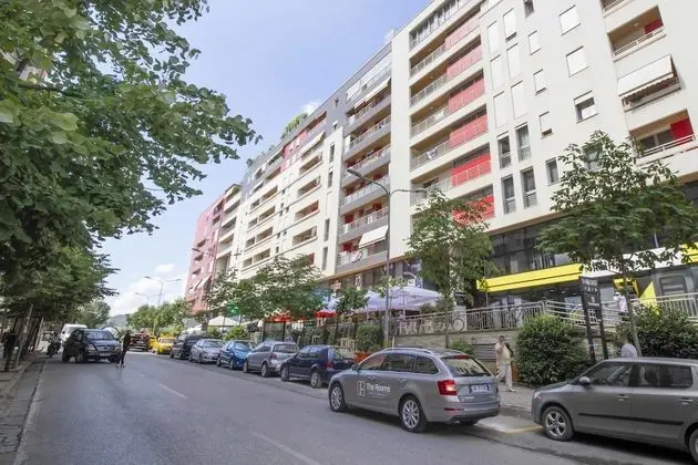 The Rooms Apartments Tirana - Dış Mekan