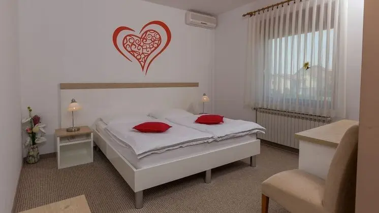 Rooms Pleška Zagreb Airport - Öne Çıkan Resim