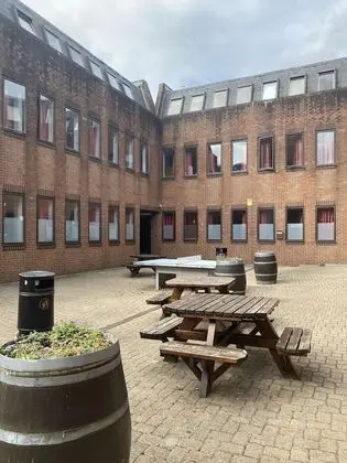 Rooms for Students Only CRICKLEWOOD LANE